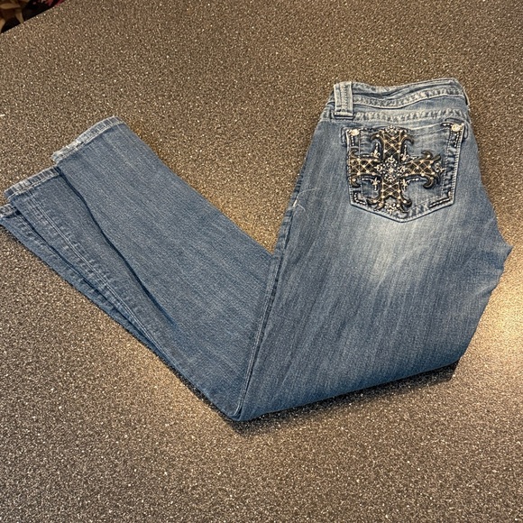 Miss Me Blue Boot Cut Jeans with Embellished Cross Design - size 30 - Picture 5 of 7